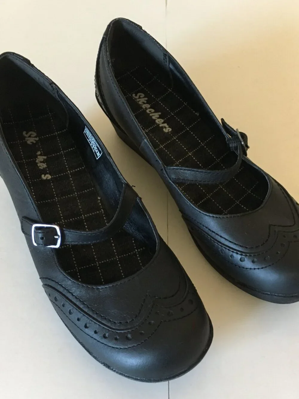 Skechers Black Mary Jane Shoes 7.5 Wedge Leather Buckle Twee Dark Academia